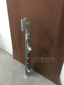 烤銀色氟碳漆10mm厚雙板不銹鋼立柱